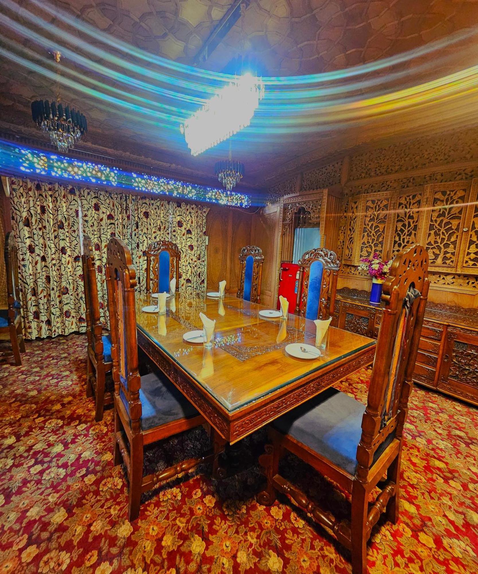 Amina Group Of Houseboats Srinagar (Jammu and Kashmir)