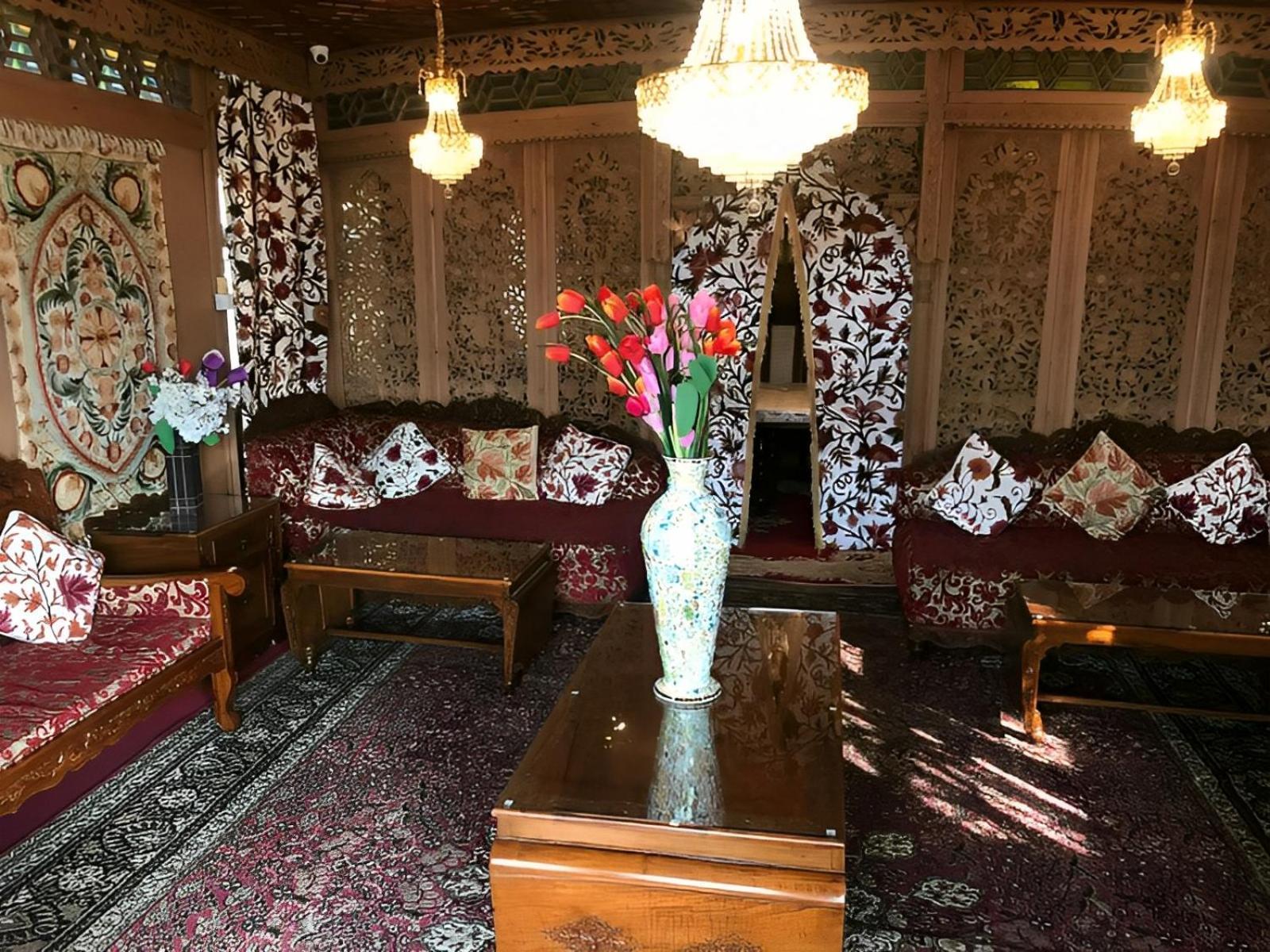 Amina Group Of Houseboats Srinagar (Jammu and Kashmir)