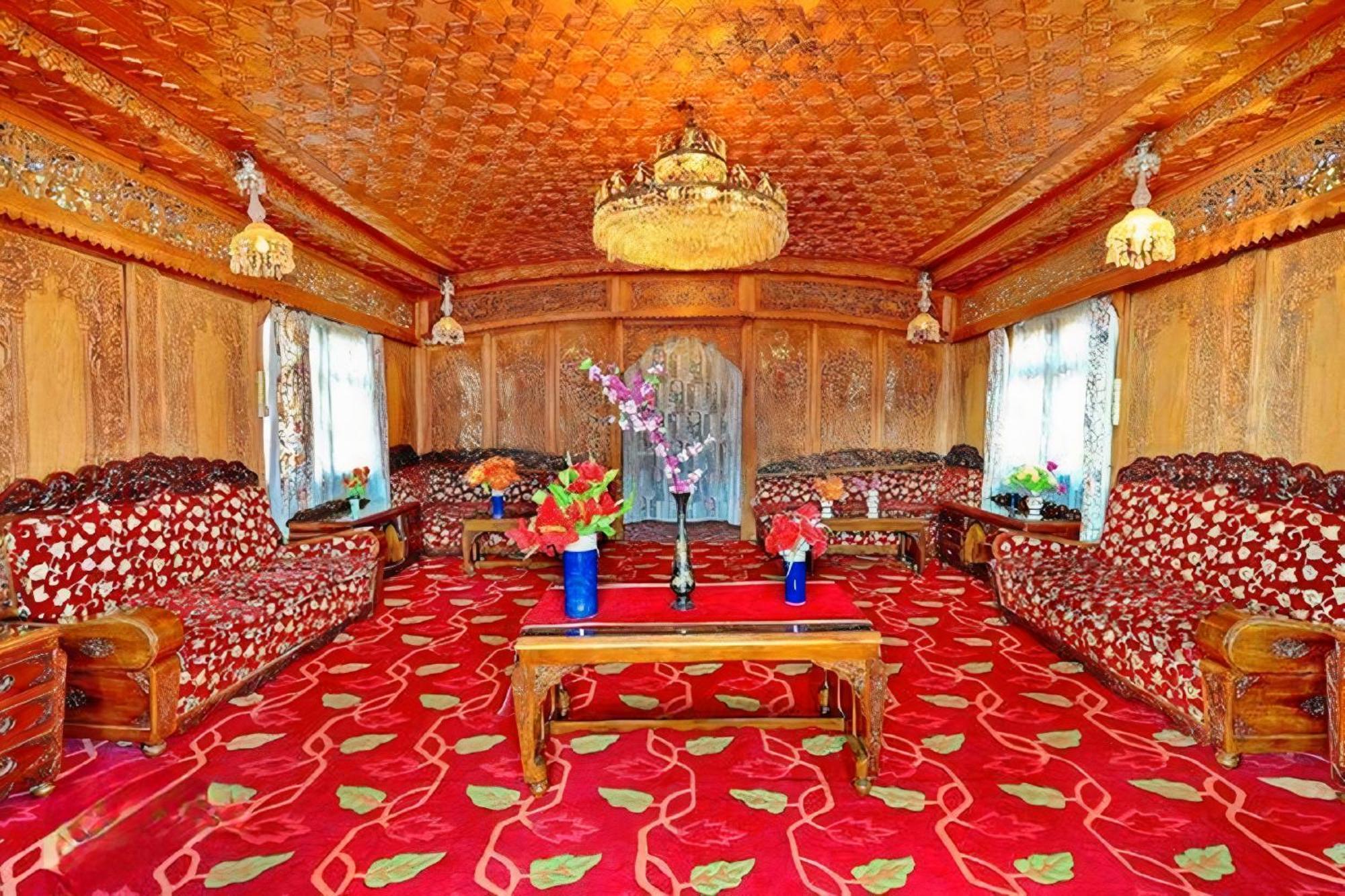 Botel Amina Group Of Houseboats Srinagar (Jammu and Kashmir)