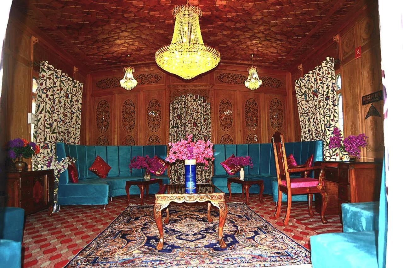 Amina Group Of Houseboats Botel 4*